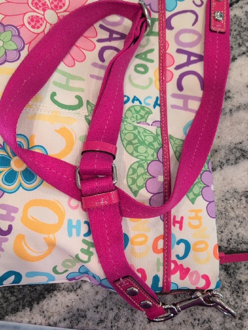 Coach Poppy Daisy Floral Graffiti Crossbody Bag - RARE - Picture 8 of 11